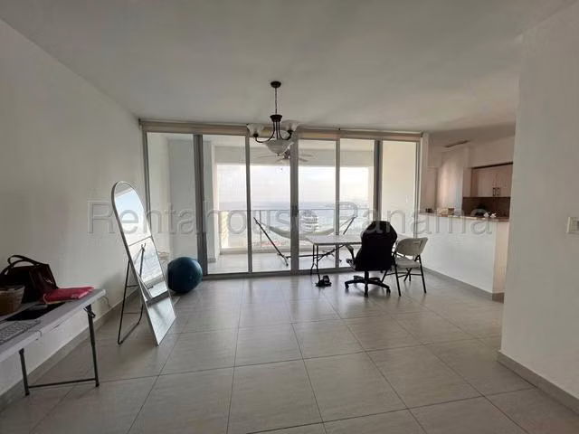 Sale of Apartment in Coco del Mar 26LBR5950