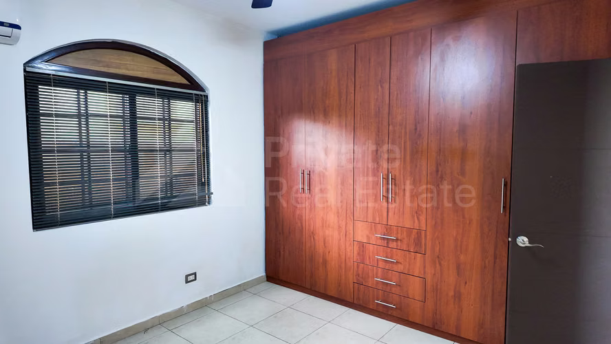 Venta o Alquiler de Vasa en Costa Sur Ph El Doral - Imagen 11