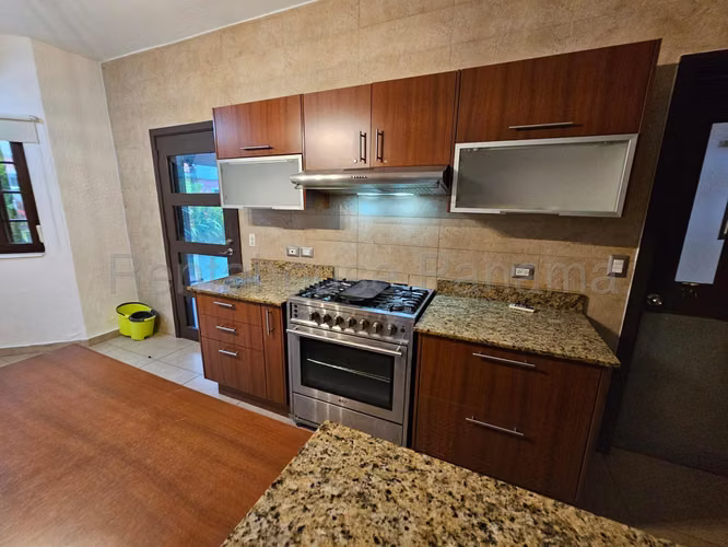 Alquiler de Casa en Costa Sur El Doral CCO