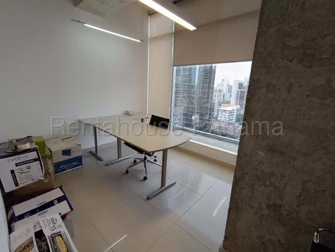 VENTA DE CONSULTORIO EN OBARRIO ESM