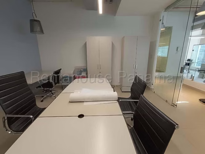 VENTA DE CONSULTORIO EN OBARRIO ESM