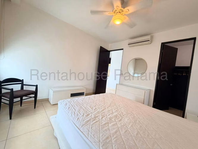 Alquilo Apartamento AMOBLADO en avenida balboa SKY RESIDENCES OF27-161