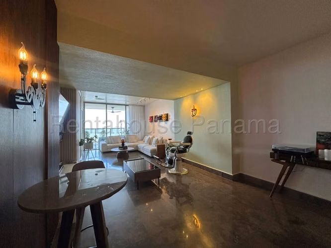 Venta de Apartamento en Avenida Balboa Ph Yoo and Arts 167.42 Mts PD