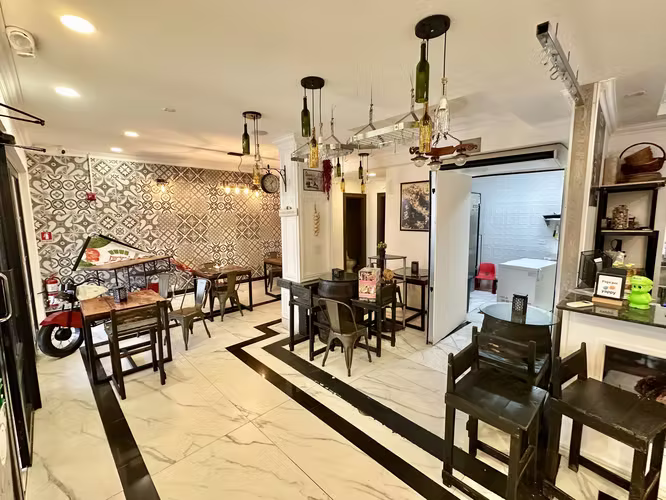 LOCAL COMERCIAL EN PLANTA BAJA - COSTA DEL ESTE