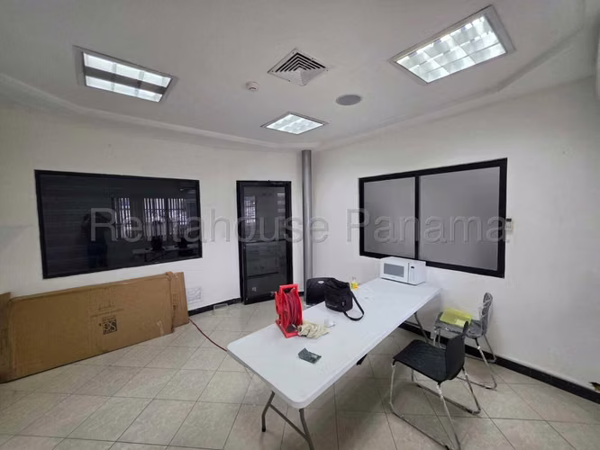 Edificio / local comercial en alquiler en El Dorado DPV