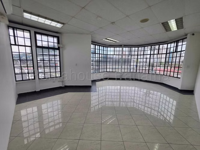 Edificio / local comercial en alquiler en El Dorado DPV