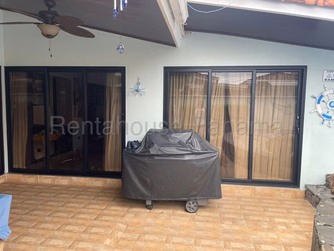 Venta de Casa en Brisas Del Golf, Villas del Golf (Solo Cliente Directo)