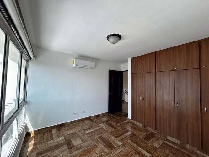 Se Alquila Penthouse Dúplex – PH Onyx, El Cangrejo
