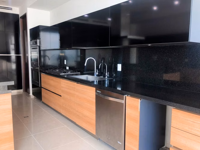 LUJOSO APARTAMENTO de 629 M² en COSTA DEL ESTE - FRENTE AL MAR
