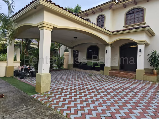 Alquiler de Casa en Costa Sur El Doral NS
