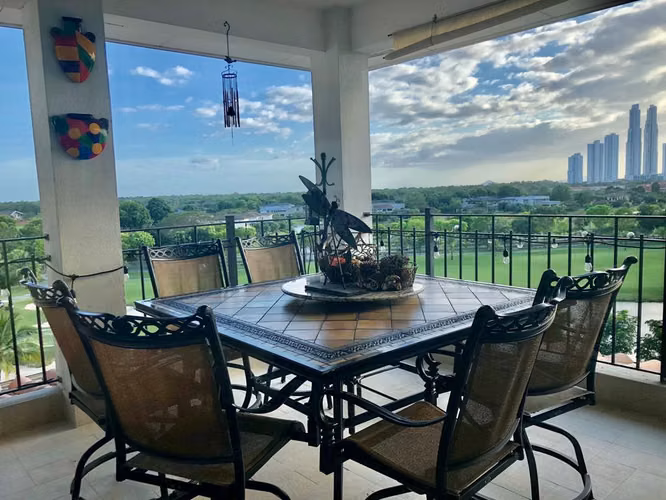 THE RESERVE - SANTA MARIA GOLF & COUNTRY -  393 M² - 4 RECÁMARAS
