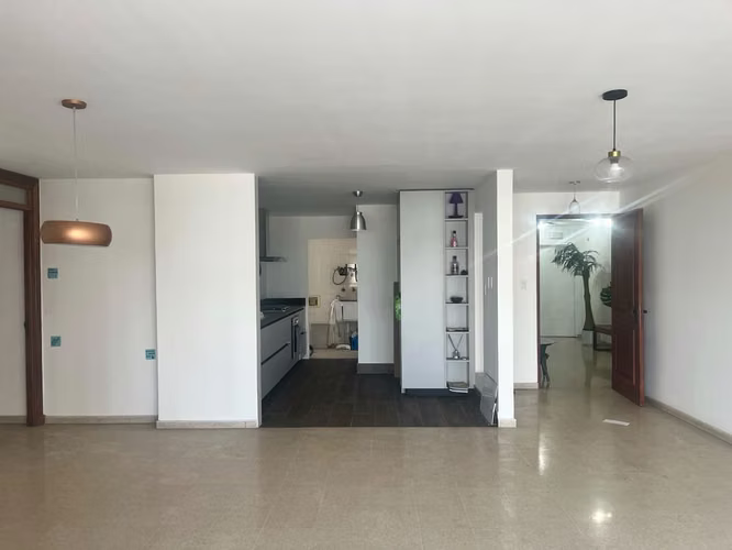 Banco vende apto. en PH TORRES EBBELLE, Marbella - Imagen 5