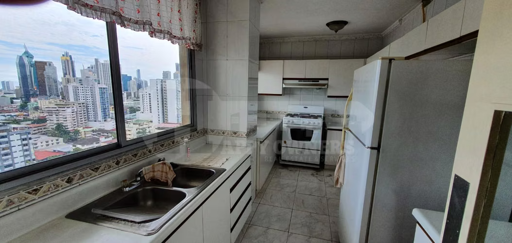 Venta de Apartamento en PH Andaluz – El Cangrejo. EL