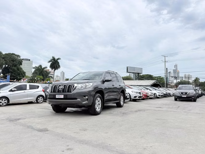 Toyota Land Cruiser Prado 2022 TXL