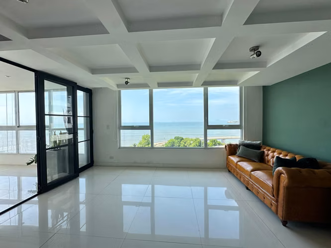 Precio de Oportunidad- Apartamento Frente al Mar en Coco del Mar | 416 m² Totalmente Remodelados