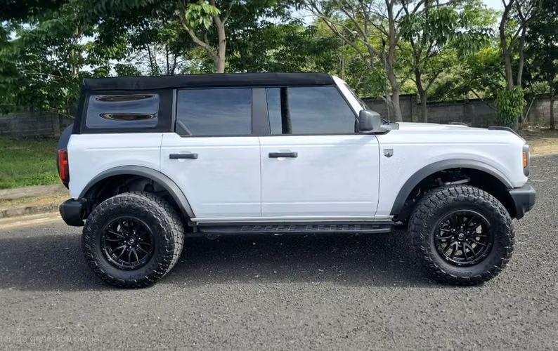 Ford Bronco 2023