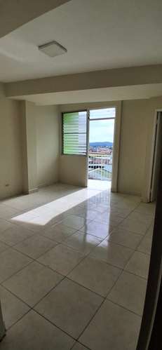 SE ALQUILA APTO EN  CALIDONIA - EDIFICIO DIGNA 