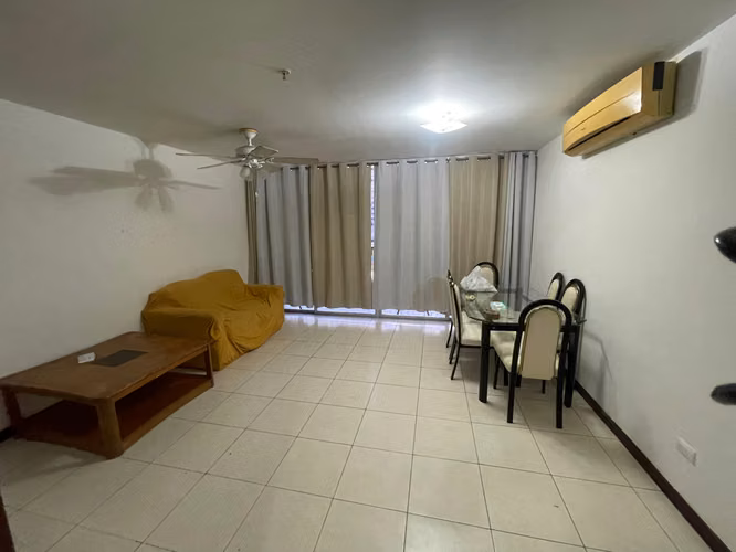 Apartamento en Venta en PH Altavista Towers, El Bosque - AF