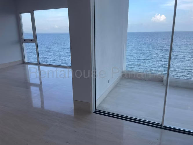 Venta de Penthouse en Ocean Reef Islands con Vista al Mar DPV
