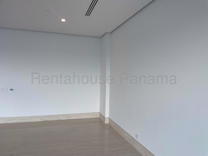Venta de Penthouse en Ocean Reef Islands con Vista al Mar DPV