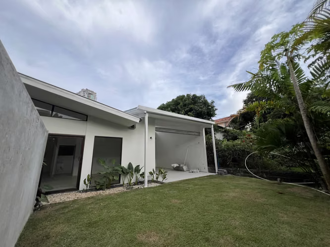 Casa Nueva en zona privilegiada (Loma Alegre entre de Coco Del Mar & Altos del Golf)