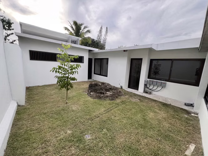 Casa Nueva en zona privilegiada (Loma Alegre entre de Coco Del Mar & Altos del Golf)