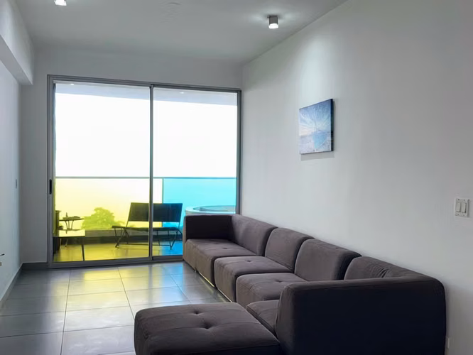 ALQUILER DE APARTAMENTO EN AVENIDA BALBOA
