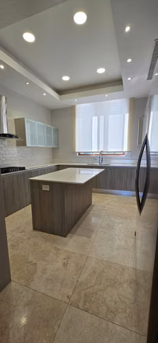 ALQUILER DE APARTAMENTO LB EN PH GARDEN OCEAN REEF 3RE TC