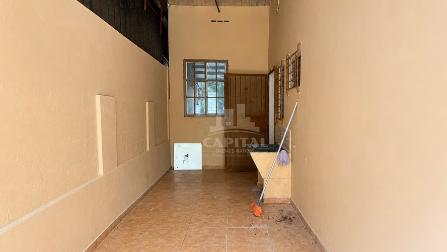 CASA EN VENTA EN CERRO VIENTO CON GRAN PATIO Y GAZEBO