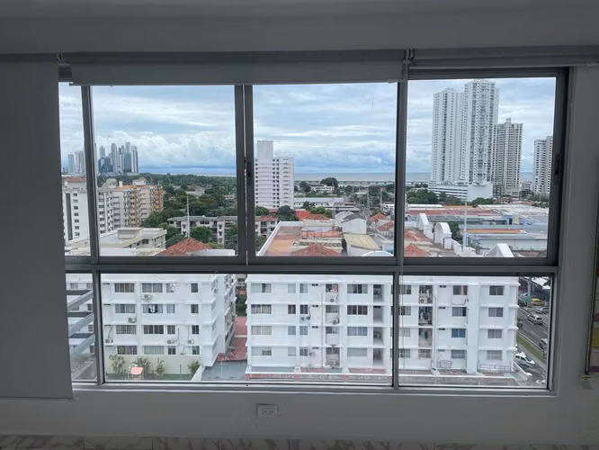 Se vende apartamento en Parque Lefevre