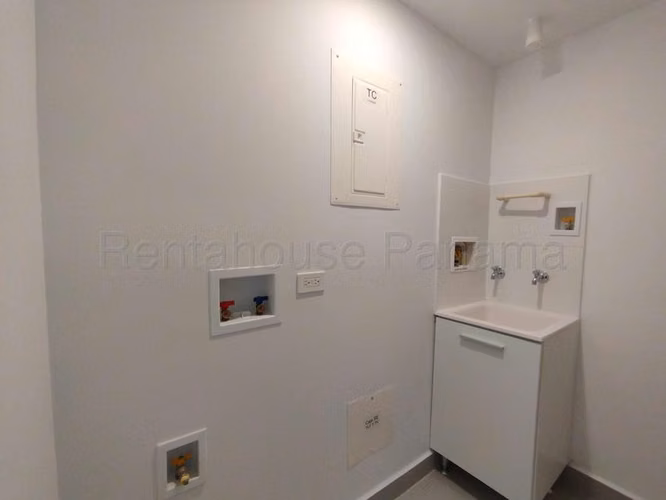 Apartamento en Venta en Condado del Rey  JG