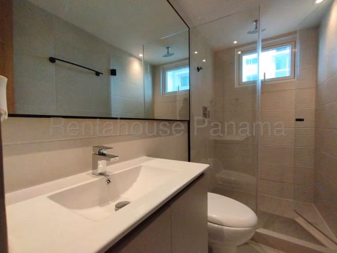 Apartamento en Venta en Condado del Rey  JG