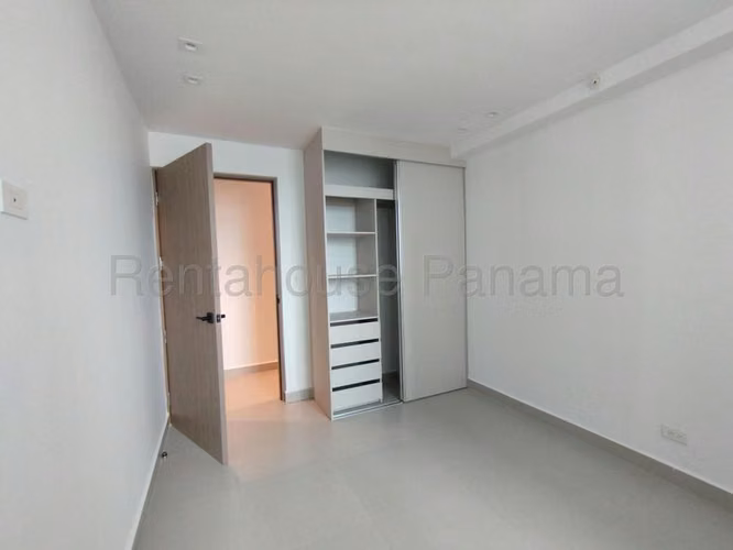 Apartamento en Venta en Condado del Rey  JG