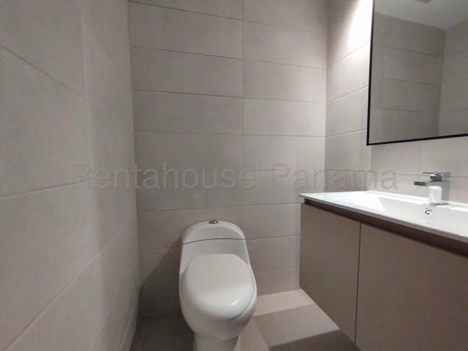 Apartamento en Venta en Condado del Rey  JG