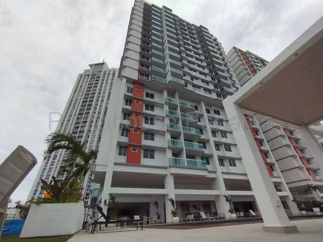 Apartamento en Venta en Condado del Rey  JG