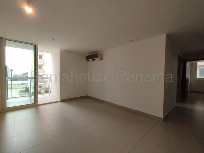 Apartamento en Venta en Condado del Rey  JG