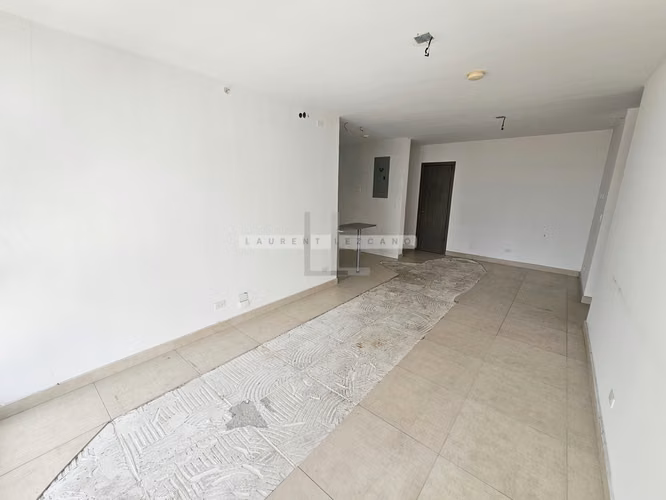 Venta de Apartamento en PH Cranc Tower - El Cangrejo. Haga su oferta