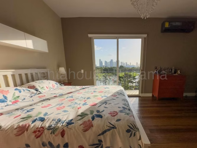 Apartamento en Venta en Santa Maria JG