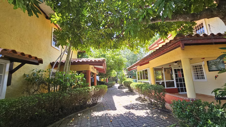 Sale of a residential complex of 4 houses in Coronado