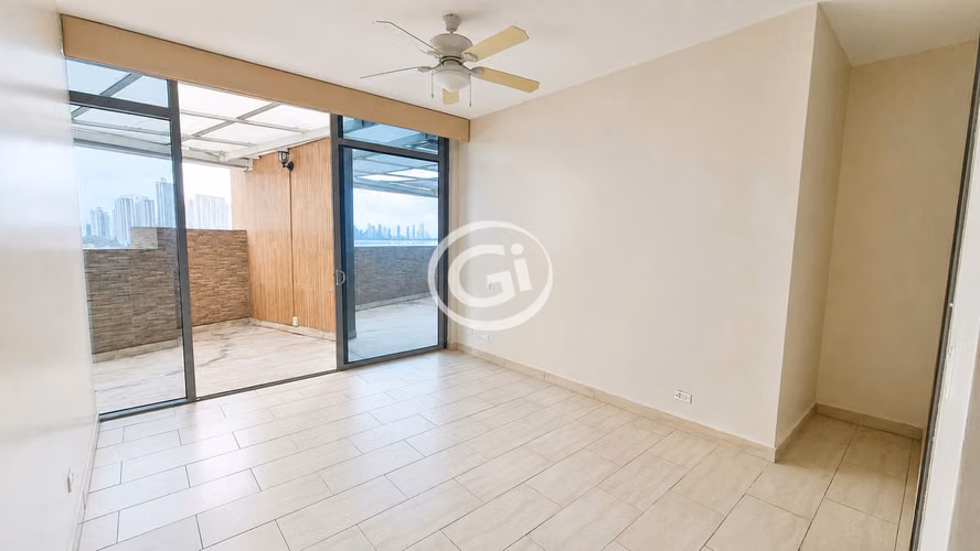 Venta Apartamento Amplio Grand Tower Punta Pacifica