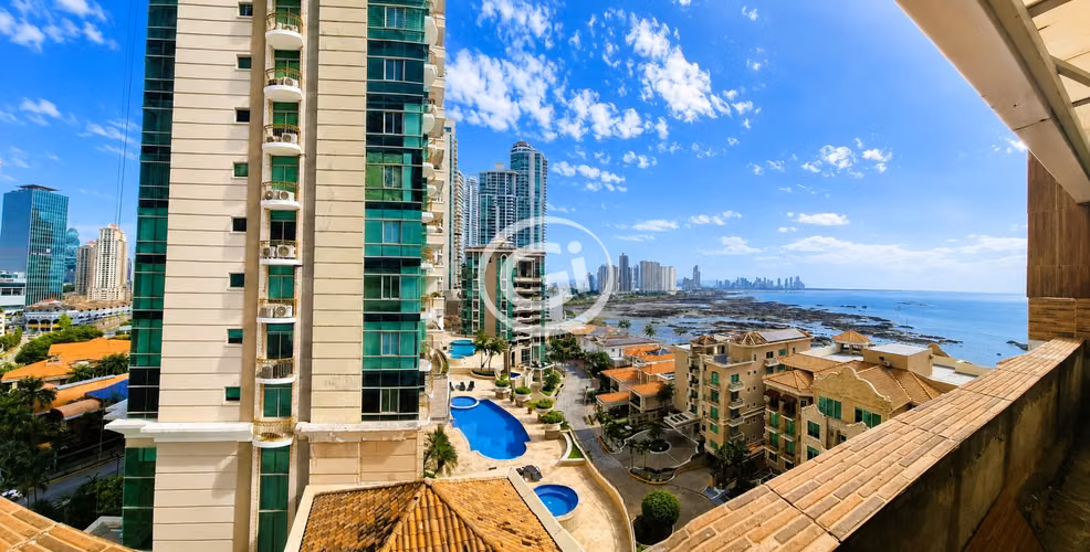 Venta Apartamento Amplio Grand Tower Punta Pacifica