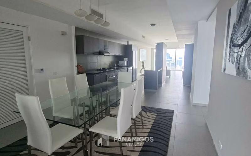 PH Yacht Club - AVE. BALBOA - Imagen 3
