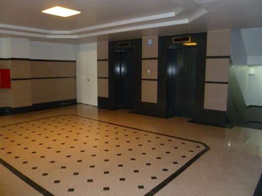 OFERTA ALQUILO OFICINA 53 MTS / CON DIVISIONES PLAZA AVENTURA