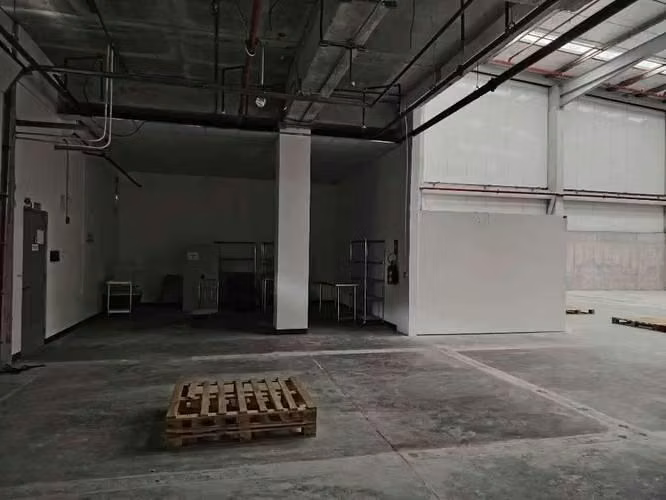 Venta de Ofibodega cerca de Costa del Este