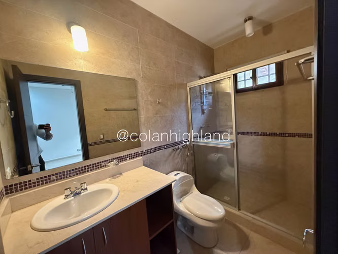 Alquiler Casa en PH El Doral, Costa Sur