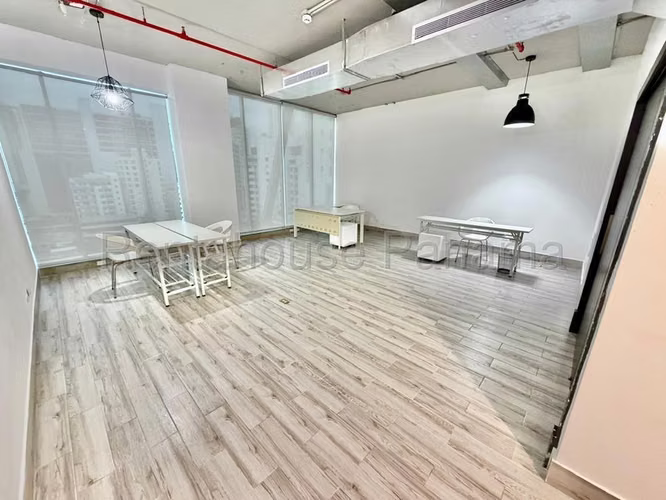 Oficina Comercial en Alquiler en San Francisco JG