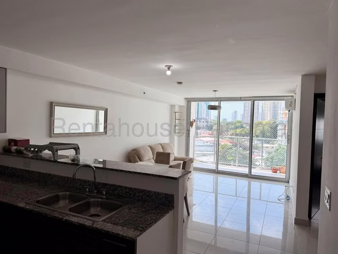 Apartamento en Alquiler en Carrasquilla JG
