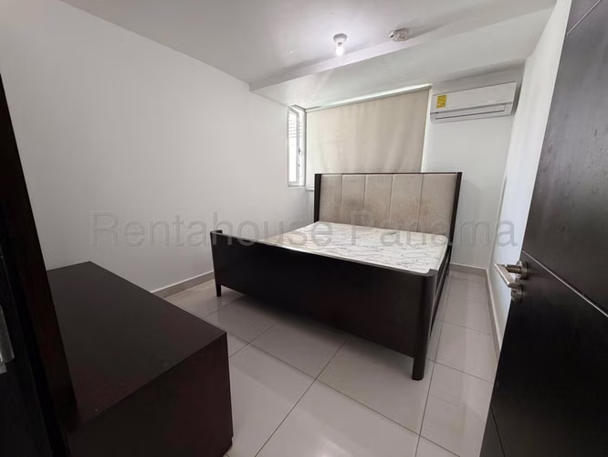 Apartamento en Alquiler en Carrasquilla JG