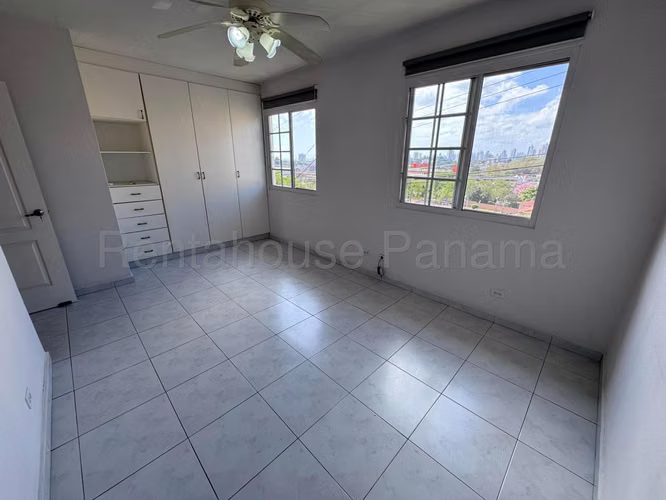 Venta de casa en PH  DORAL 26MVCH5130