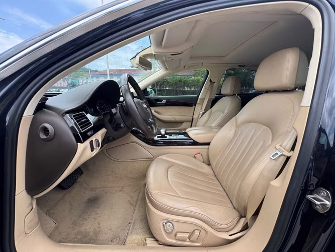 2017 AUDI A8